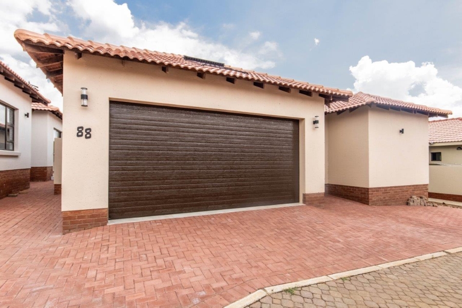 To Let 2 Bedroom Property for Rent in Xanadu Nature Estate North West